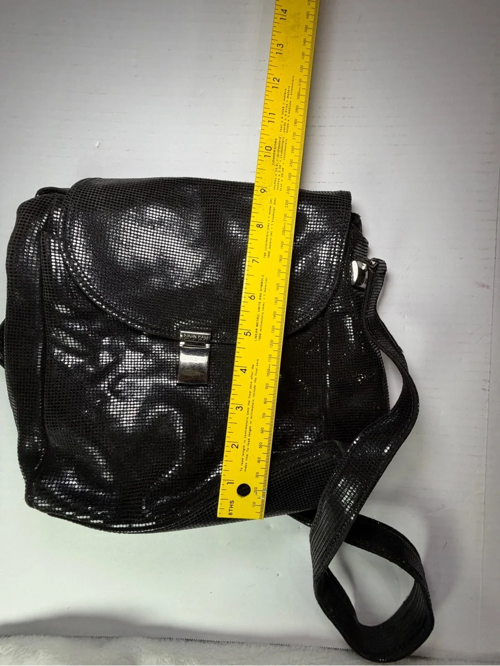 David Dart sleek black